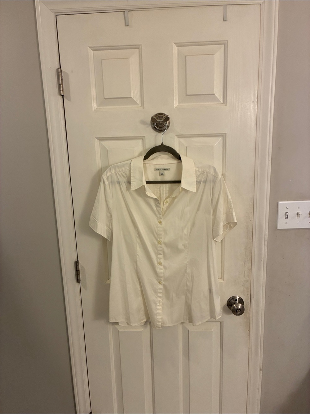 Banana Republic Stretch Cotton Short-Sleeve Button-Up Shirt